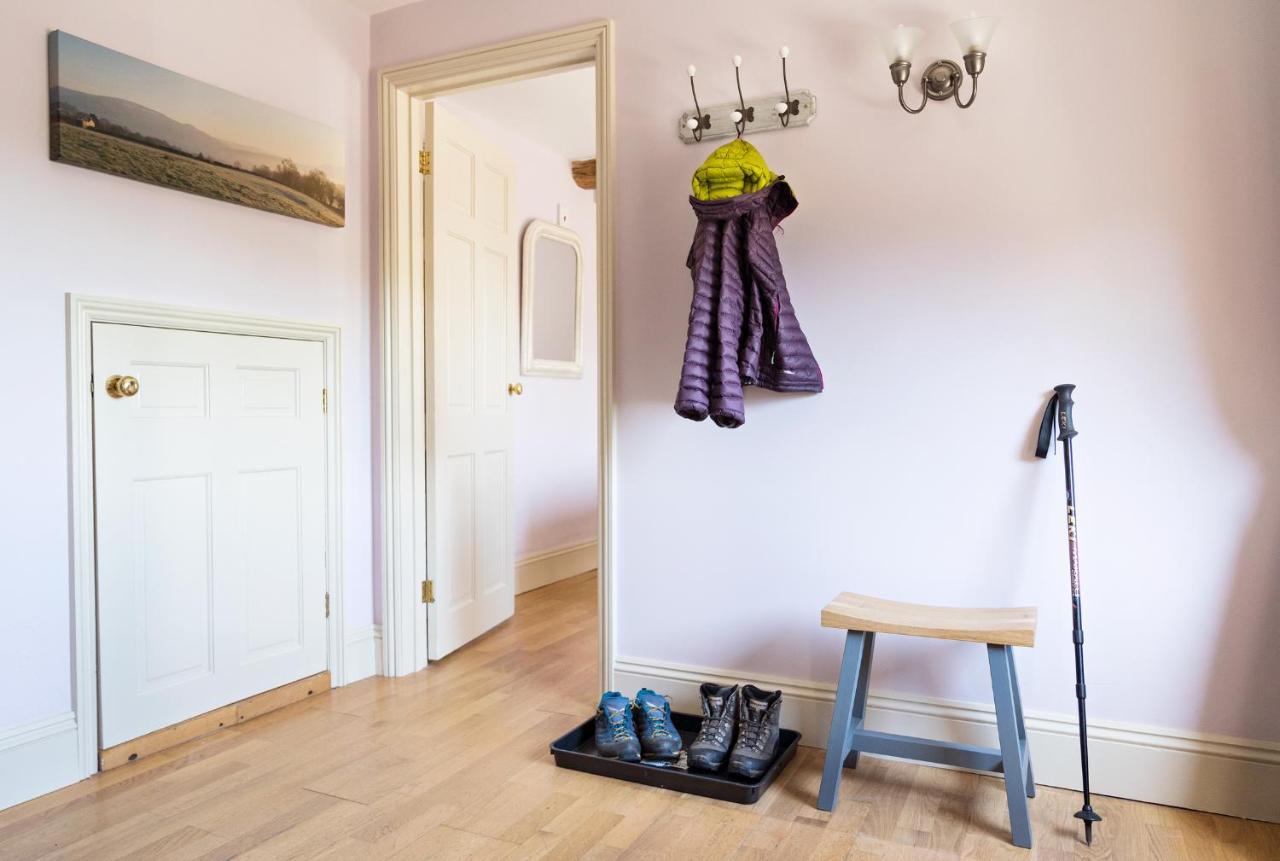 Neuadd B&B Suites Crickhowell Eksteriør billede