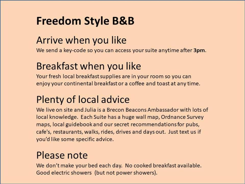 Neuadd B&B Suites Crickhowell Eksteriør billede